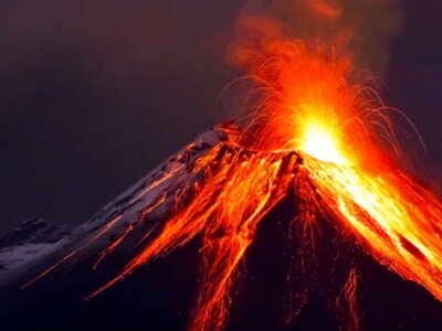 Μεγάλη ανησυχία για τα ηφαίστεια στην Ισ...