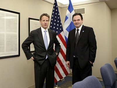 Τι λέει αυτή την ώρα ο Παπακωνσταντίνου ...