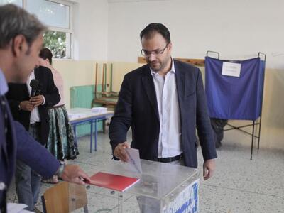 Από νωρίς στην κάλπη ο Κώστας Καραμανλής