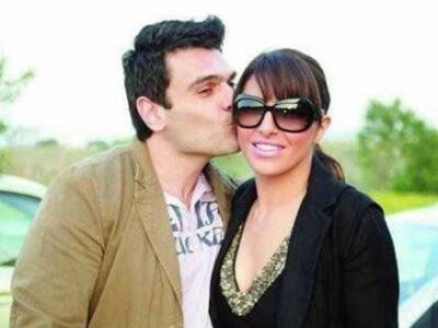 Σε ξενοδοχείο με την μητέρα της διαμένει...