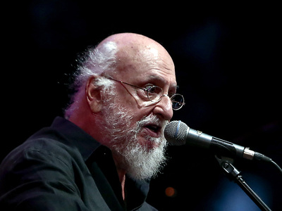 Πάτρα: Το έργο του Διονύση Σαββόπουλου ζ...