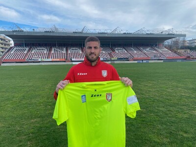 Παναχαϊκή: Επιστροφή στην "κοκκινόμ...