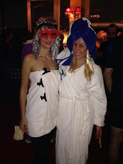 ΦΩΤΟ ΑΠΟ ΤΟ ΦΕΤΙΝΟ BATHROOM PARTY ΣΤΟ PLAY HOUSE