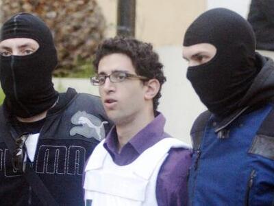 Στην εντατική ο Π. Αργυρού από τους &quo...