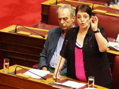 Παπαρήγα: Σε αυτήν την αίθουσα χύθηκαν κ...