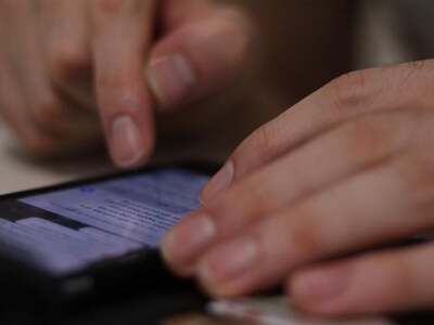 Ψευδή μηνύματα SMS για επιδότηση πρόνοια...