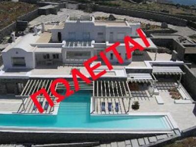 Στο σφυρί η πολυτελέστατη βίλα του Λάκη ...