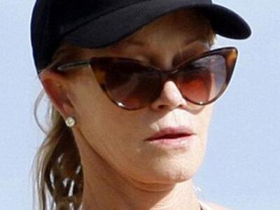 Η Μέλανι Γκρίφιθ στα 56 της με μπικίνι, ...