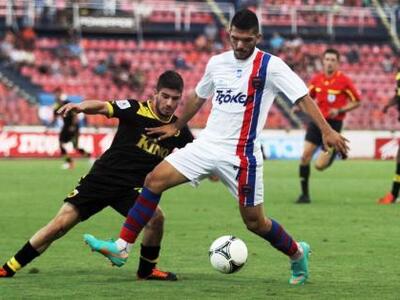 Βυθίζεται η ΑΕΚ - Έχασε 1-0 από τον Πανιώνιο