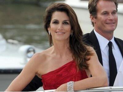 Αυτή κι αν είναι θεά στα 46 της 