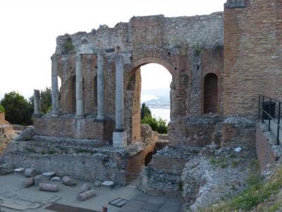 Το αρχαίο Ελληνικό θέατρο της Ταορμίνας
