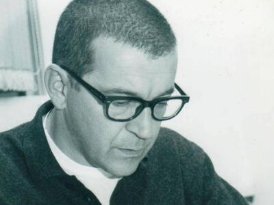 Που κόκαλα δεν έχει και κόκαλα τσακίζει