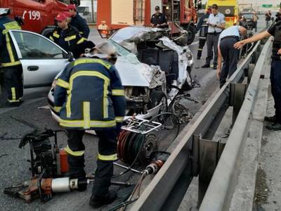 Αίμα στην άσφαλτο του Κηφισού - Νταλίκα ...