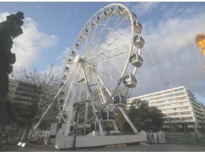 Τροχό απέκτησε το Σύνταγμα- Η χαρά μικρώ...