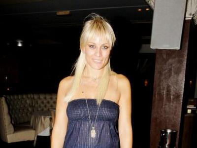 H Ελεονώρα Μελέτη πάει κόντρα στα κύματα...