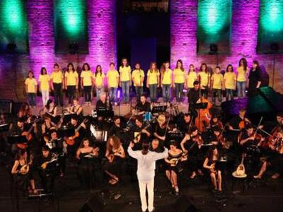 Συνάντηση παιδικών φωνών στο χώρο του Εμ...