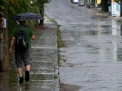 Βροχές και καταιγίδες την Τετάρτη σε μεγ...