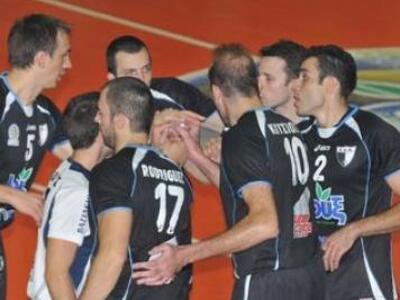 Η ΕΑΠ Λουξ εύκολα στους "4" το...