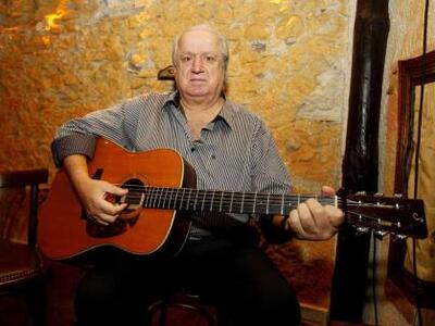 Ο Μπάμπης Γκολές συνεχίζει τις επιτυχημέ...