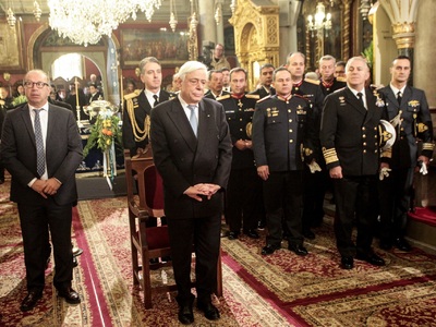 Στη Σύρο για τον αγιασμό των υδάτων, ο Π...