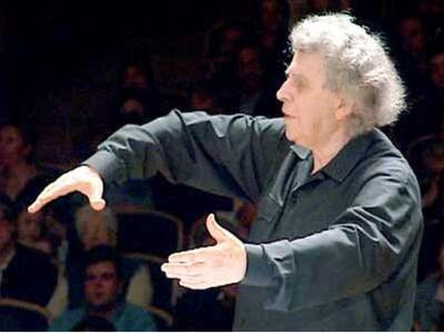 Λάβρος κατά των «λογοκριτών» του ο Μίκης...