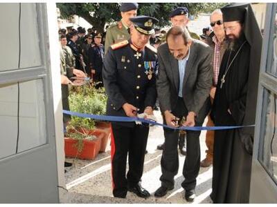 Ο Βασίλης Χατζηλάμπρου στα εγκαίνια της ...