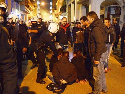 Η ΛΑΕ καταγγέλλει τις μαζικές προσαγωγές...