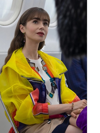 Με Τod's jacket και φόρεμα Mary Katrantzou