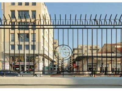 Πάτρα: Αυθαίρετο το κτίριο του Λιμεναρχε...