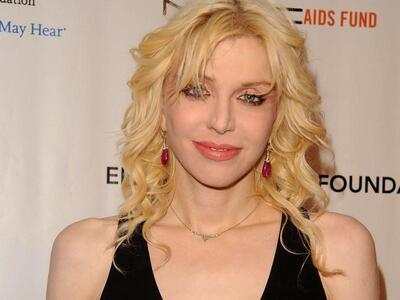 Ένοχη η Courtney Love για «κλοπή» κοσμημάτων