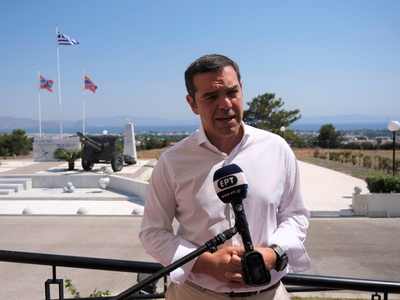 Αλ. Τσίπρας: Στις σκοτεινές μέρες που πε...