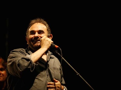 "Οικογένεια Βλάπτει"