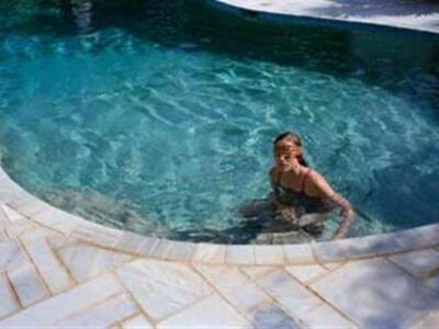 Αγωνία για τον "Κυνόδοντα" λίγ...