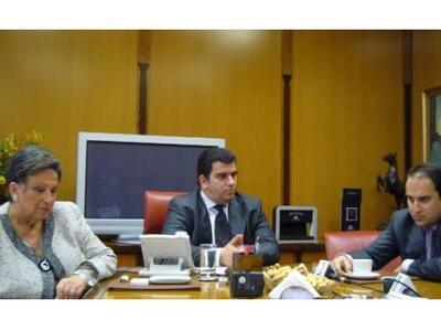 Καρέλιας: Γιατί έδωσα 2,5 εκ. ευρώ στους...