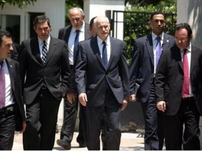 Το Μαξίμου "ξεκλειδώνει" τις σ...