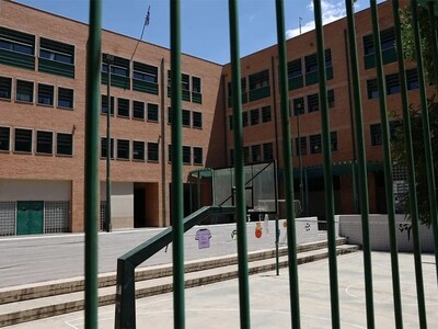 «Είναι να φέρεις 200 ευρώ και μη με ζαλί...