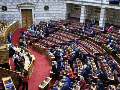 Βουλή: Ψηφίστηκε το νομοσχέδιο του Υπουρ...