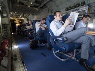 Καρέ καρέ η πτήση Τσίπρα με το C130 για ...