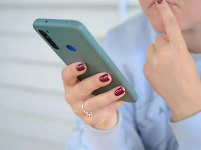 Μήπως σου έχουν χακάρει το κινητό; Τα έξ...