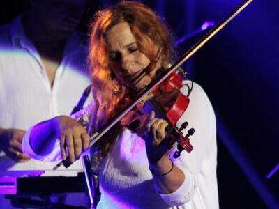 Η Ευανθία Ρεμπούτσικα επιστρέφει με την ...