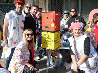 Πατρινό Καρναβάλι 2026: Πλημμύρισε με χρ...