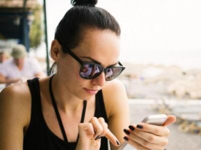 Πόσο συχνά τσεκάρουμε το κινητό μας μέσα στη μέρα;