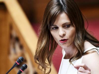 Έφη Αχτσιόγλου: Αυξήσεις μισθών θα επιφέ...