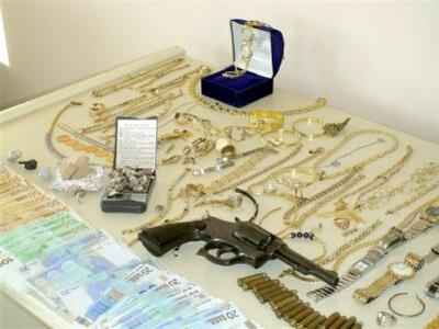 Διαρρήκτες "χτύπησαν" 7 διαμερ...