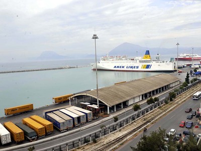 Συνάντηση ΟΕΒΕΣΝΑ με τον Περιφερειάρχη Δ...