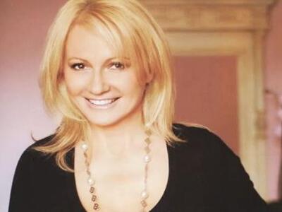 Η Αγγελική Νικολούλη ξαναδίνει "Φως...