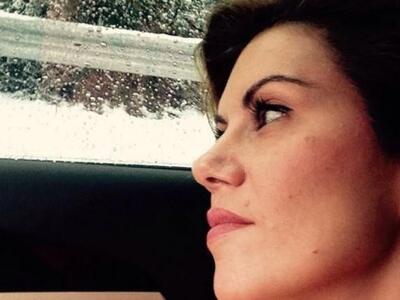 Η selfie της Μανωλίδου που εγκλωβίστηκε ...