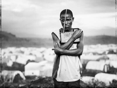 Ο Jim Goldberg κερδίζει το βραβείο φωτογ...