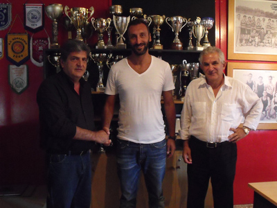 Στα "κοκκινόμαυρα" Μ. Ρουμελιώ...