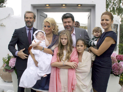 Πανελλήνια φρενίτιδα για το διαζύγιο της...